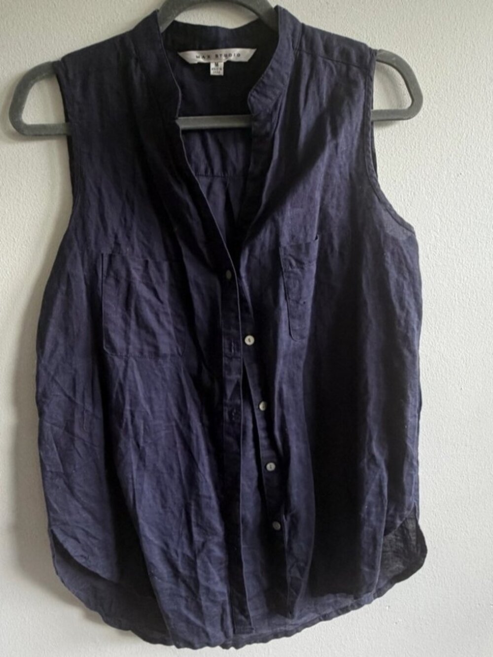 Sleeveless Button-Down Top - Navy Blue - Picture 1 of 1